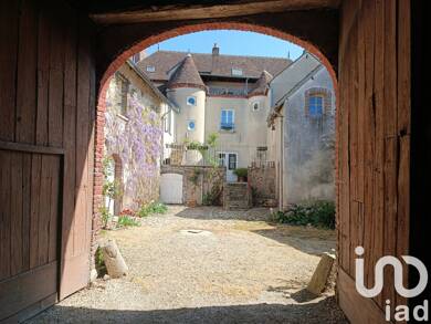Maison de ville à vendre 259 000 € 7 pièces 5 chambres 210 m² 552 m² de terrain Villevallier 89330