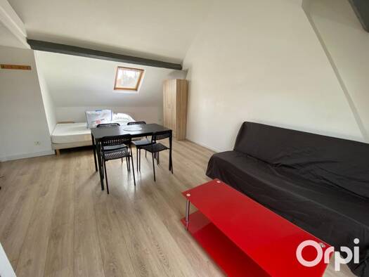 Appartement à louer 456 € 1 pièce 21 m² 2ème étage dès le 30/04/2026 Van-Grutten Calais 62100