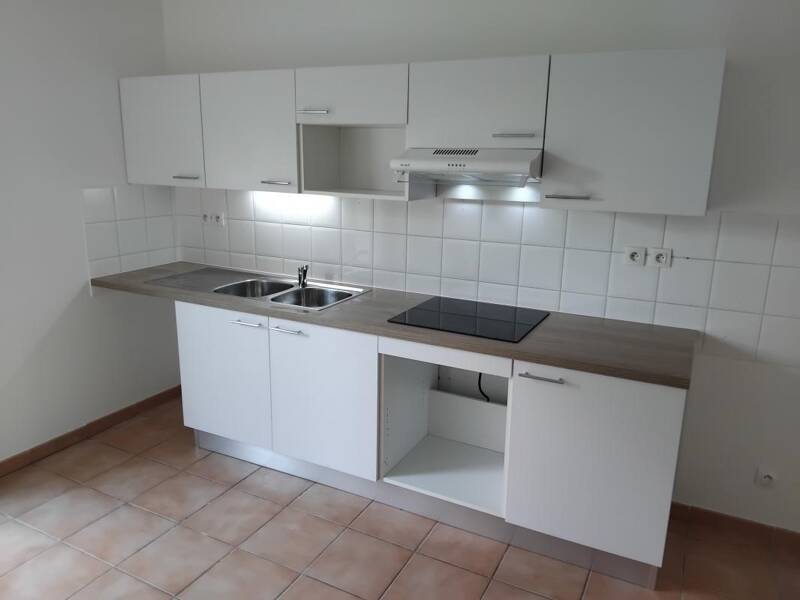 Maison à louer, 87m², LA SALVETAT SAINT GILLES