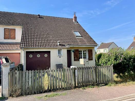 Villa à vendre 87 000 € 5 pièces 3 chambres 88 m² 398 m² de terrain La Trecey Saint-Florentin 89600