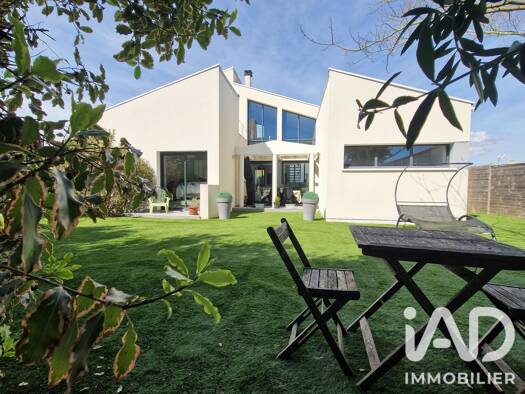Maison à vendre 465 000 € 5 pièces 4 chambres 160 m² 587 m² de terrain Villedoux 17230