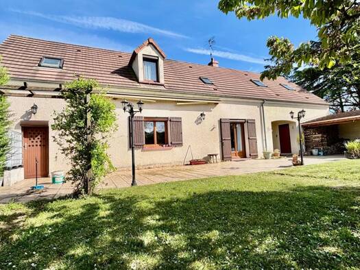 Maison à vendre 244 900 € 5 pièces 4 chambres 125 m² 802 m² de terrain Chilleurs-aux-Bois 45170