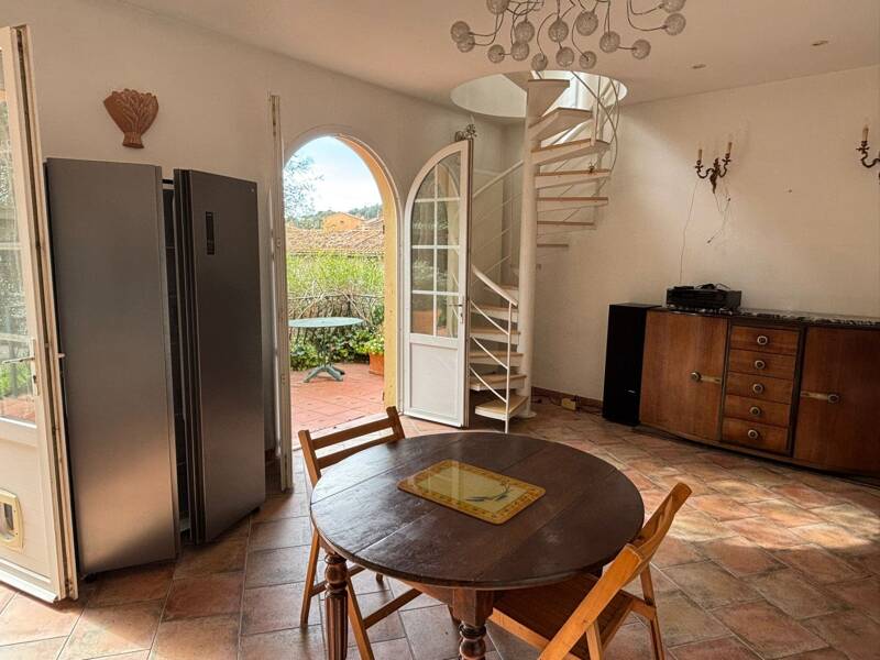 Maison à louer, 138m², BORMES LES MIMOSAS