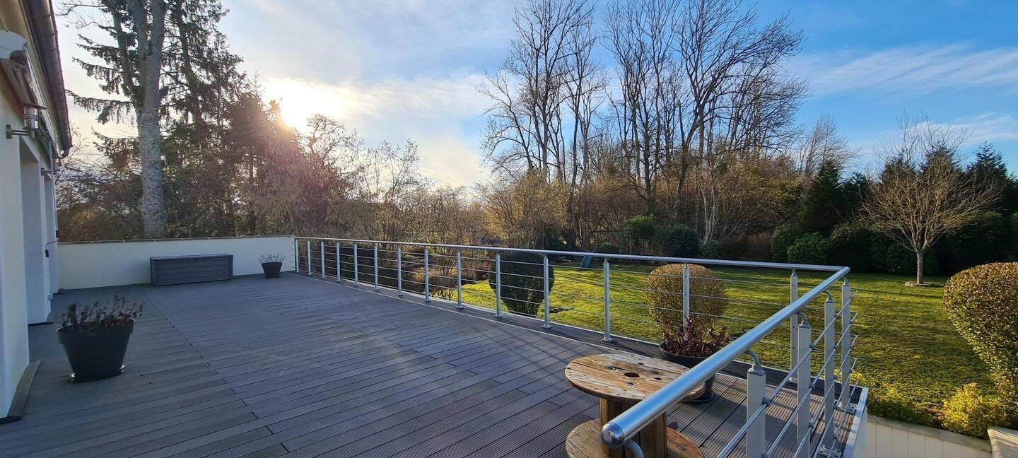 Maison à vendre, 196m², MONTIGNY LES MONTS