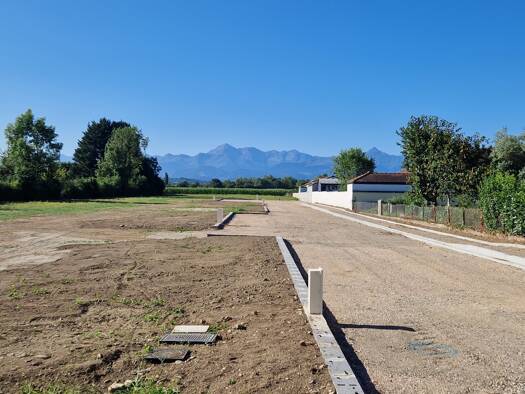 Terrain constructible à vendre 63 000 € 631 m² de terrain Barbazan-Debat 65690