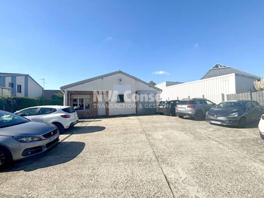 Local d'activités à vendre 450 000 € 190 m² d'espace de stockage Saint-Leu-la-Forêt 95320