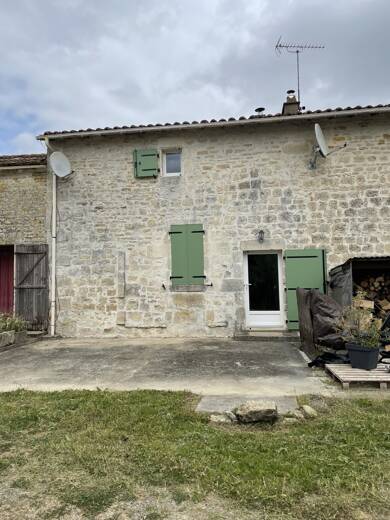 Maison à vendre 139 880 € 4 pièces 2 chambres 71 m² 150 m² de terrain Sansais 79270