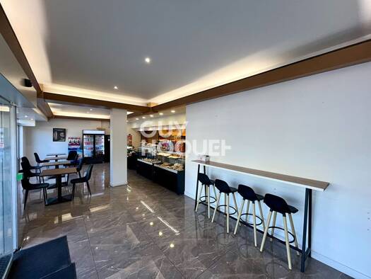 Local commercial à vendre 310 000 € 109 m² de surface de vente Sablon Décines-Charpieu 69150