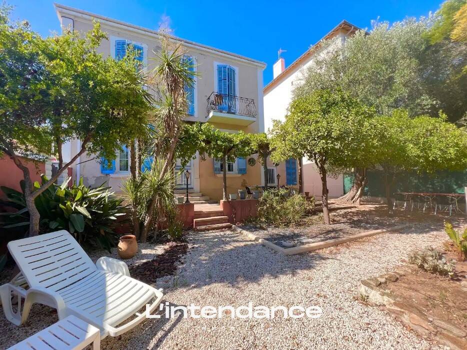 Maison à vendre, 135m², HYERES