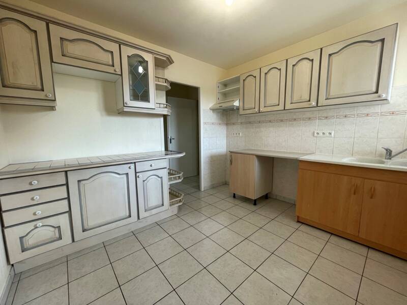 Maison à louer, 80m², NEUVILLE DE POITOU