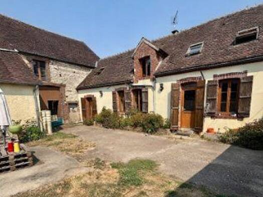 Maison à vendre 143 000 € 5 pièces 3 chambres 112,79 m² 447 m² de terrain Montholon 89110