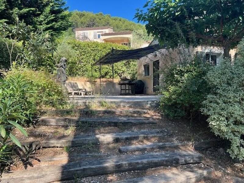 Maison à louer, 103m², CUERS