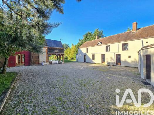 Maison à vendre 349 000 € 4 pièces 3 chambres 225 m² 9 898 m² de terrain Moulon 45270