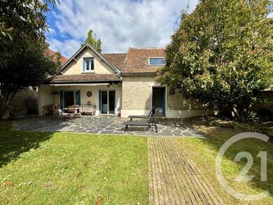 Maison à vendre 203 000 € 5 pièces 3 chambres 106,6 m² 601 m² de terrain Briarres sur Essonne 45390