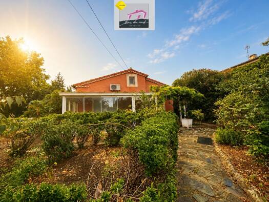 Maison de plain-pied à vendre 269 000 € 4 pièces 3 chambres 112 m² 995 m² de terrain Lézignan-Corbières 11200