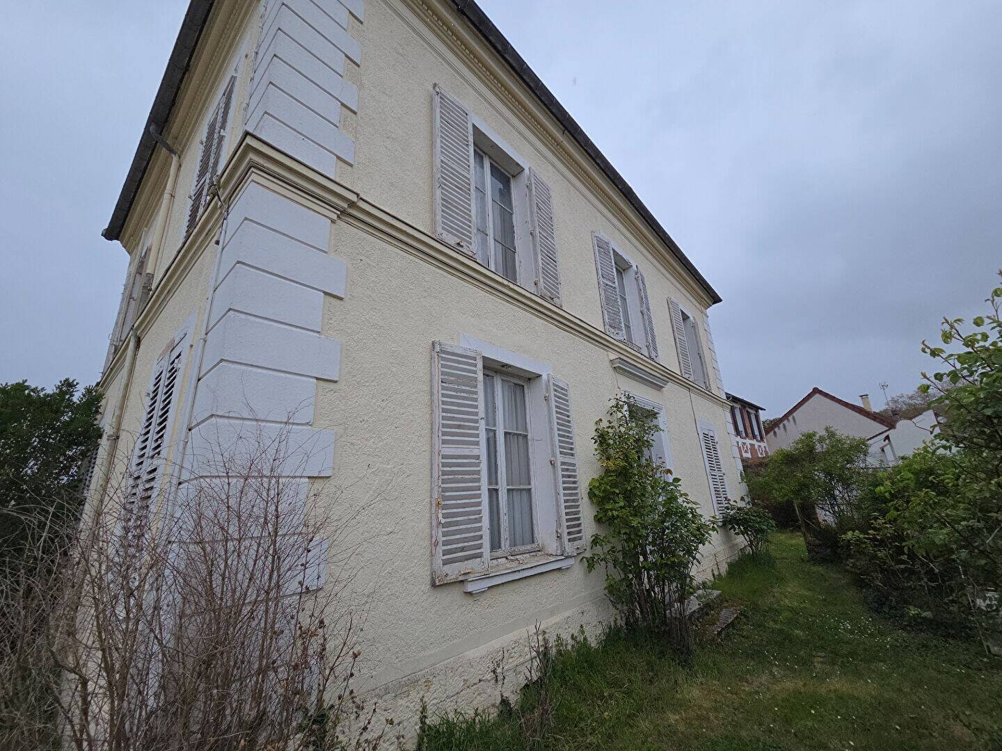 Maison à vendre, 134m², FONTENAY LES BRIIS