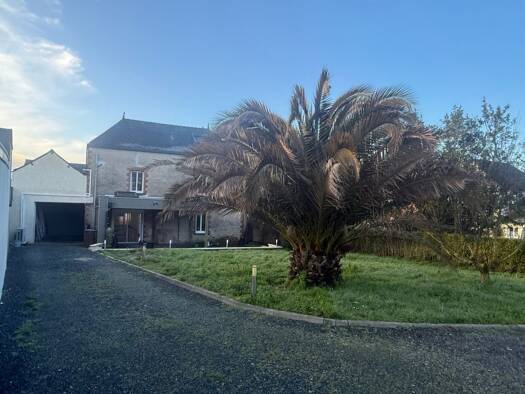 Maison à vendre 244 000 € 6 pièces 3 chambres 134 m² 638 m² de terrain Plessé 44630