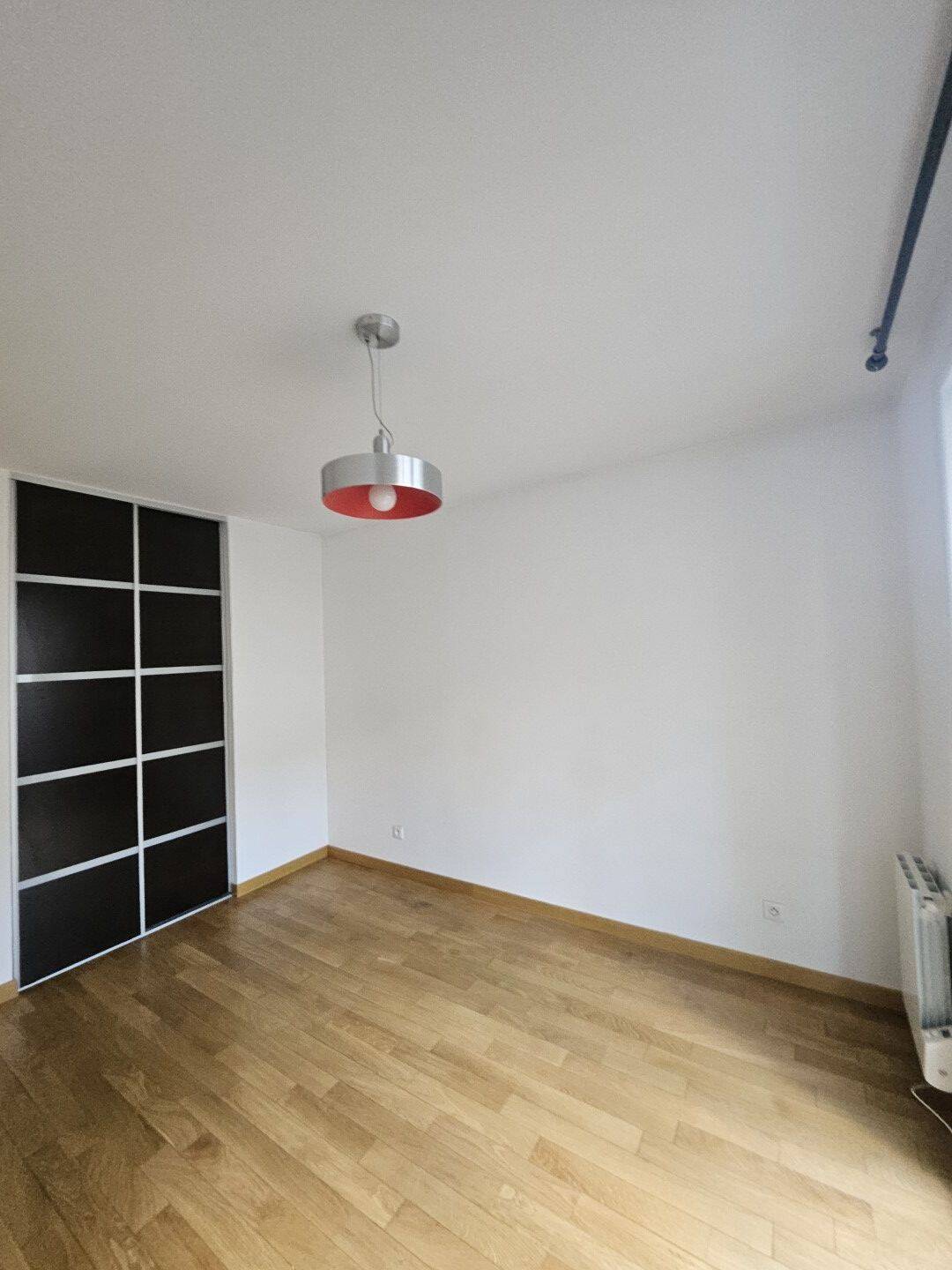 Maison à louer, 82m², SAINT MAUR DES FOSSES