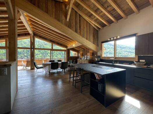 Maison à vendre 1 690 000 € 8 pièces 6 chambres 241 m² Bozel 73350