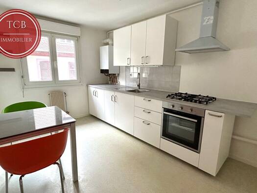 Appartement à louer 590 € 2 pièces 1 chambre 60 m² Étage 2/3 Nord Ouest Thann 68800