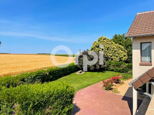Maison à vendre 464 000 € 9 pièces 8 chambres 308 m² 1 501 m² de terrain Le Plessis-Hébert 27120