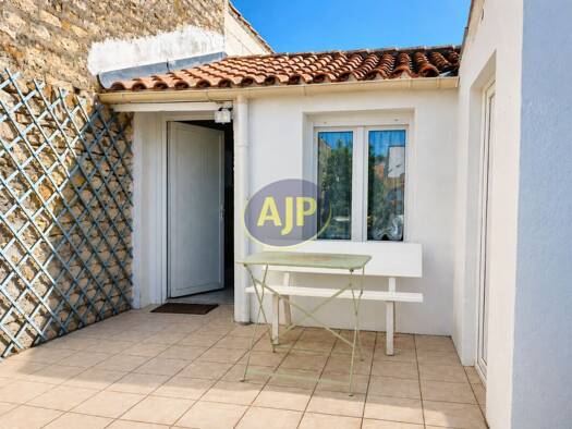 Maison à vendre 215 000 € 4 pièces 2 chambres 115 m² 200 m² de terrain Champlain Rochefort 17300