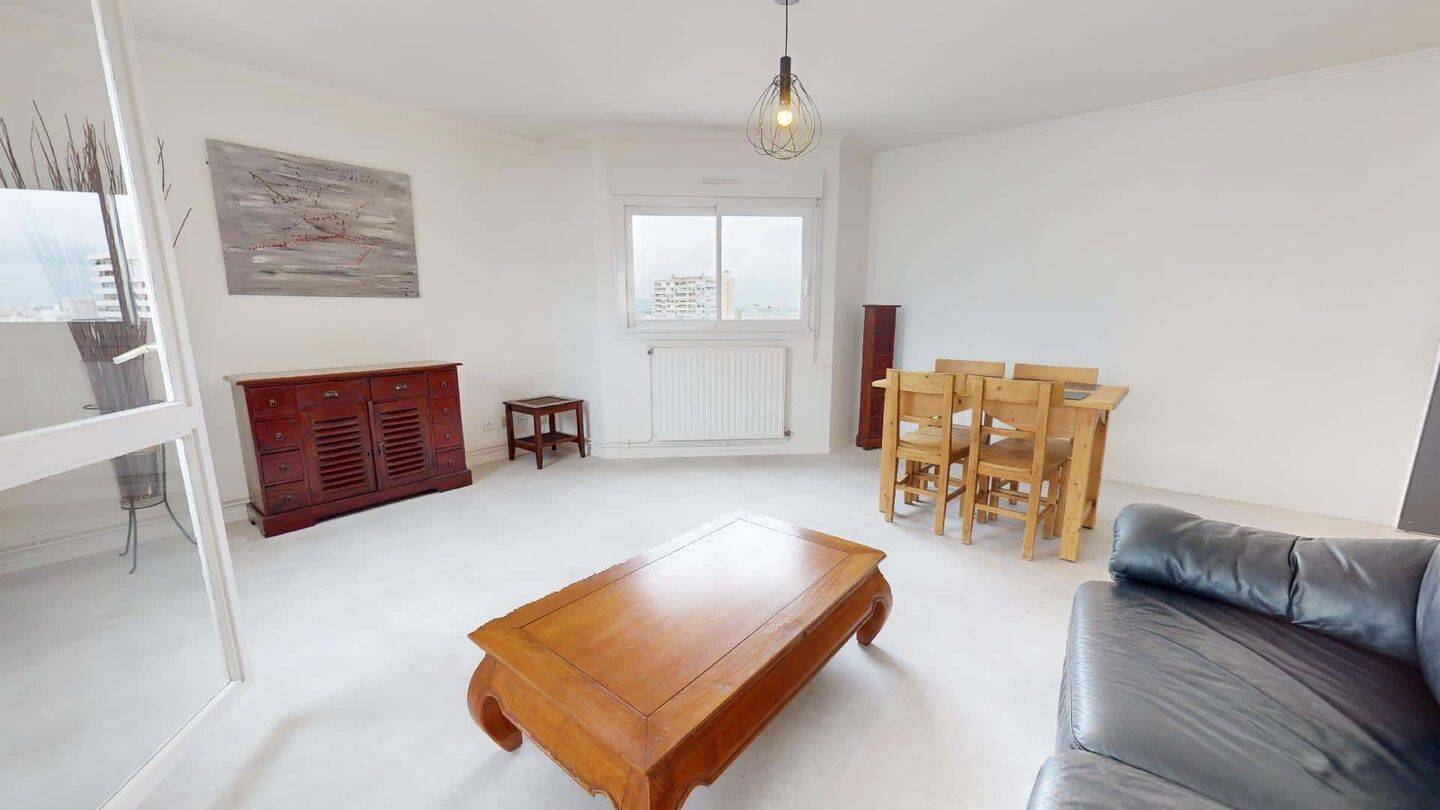 Room in Avenue Salvador Allende, Villeurbanne for 98 m² with 3 b — 14