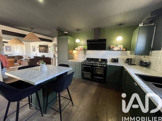 Maison de ville à vendre 460 000 € 5 pièces 4 chambres 187 m² 100 m² de terrain Montaudon Libourne 33500