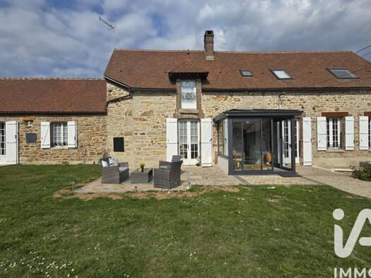 Maison à vendre 259 000 € 5 pièces 3 chambres 160 m² 1 107 m² de terrain Nogent-sur-Seine 10400