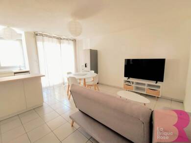 Appartement à louer 700 € 2 pièces 1 chambre 38 m² RDC Toulouse 31100