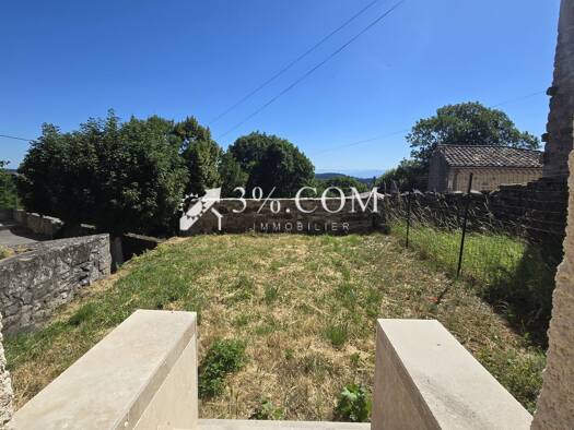 Maison à vendre 169 000 € 4 pièces 2 chambres 85 m² 30 m² de terrain Boffres 07440