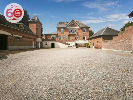 Maison à vendre 326 950 € 6 pièces 5 chambres 253 m² 4 300 m² de terrain Bapaume 62450