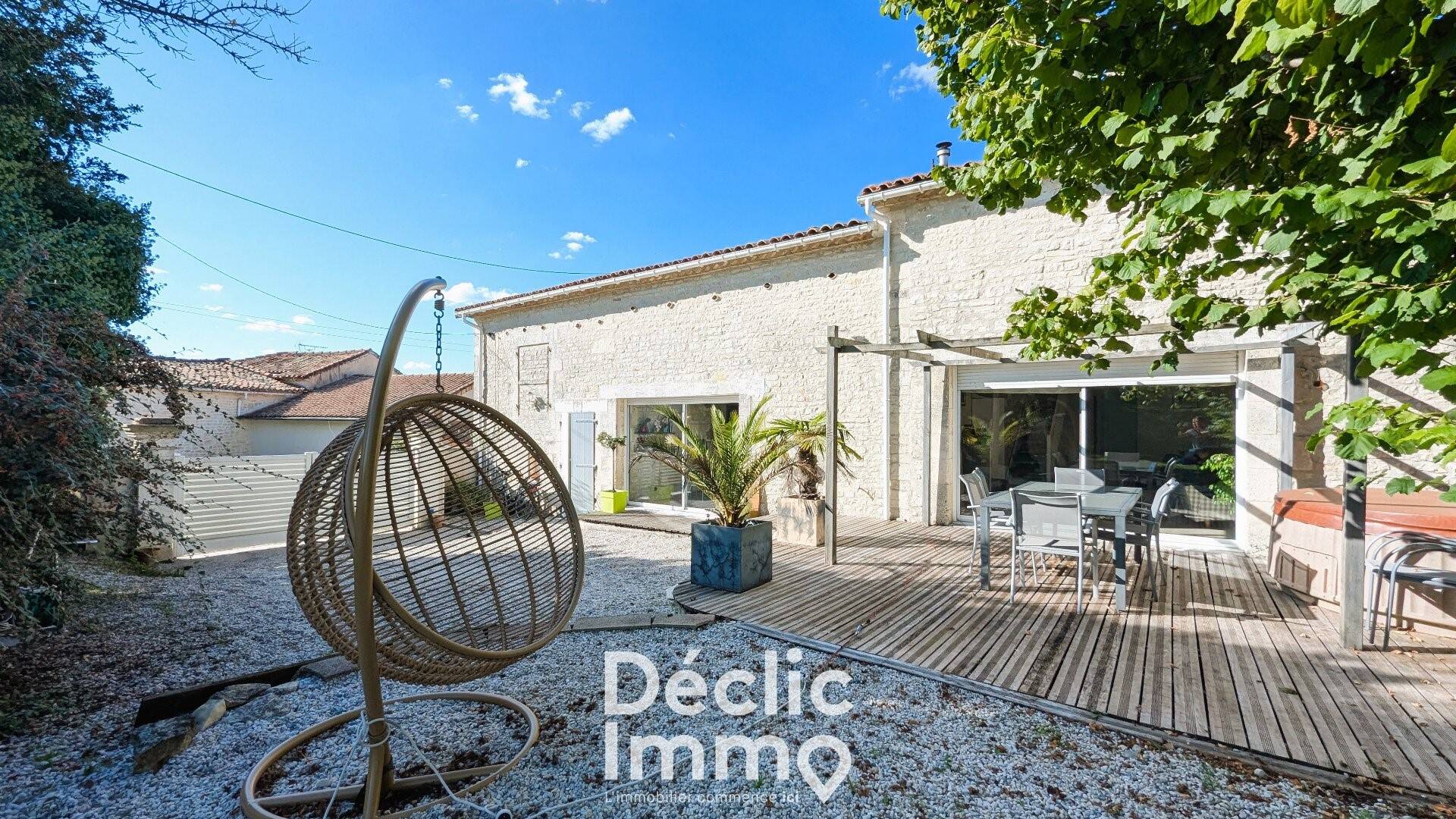 Maison à vendre, 173m², SAINT AMANT DE BOIXE