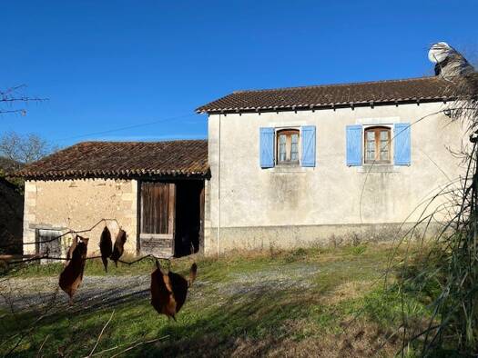 Villa à vendre 294 000 € 4 pièces 2 chambres 120 m² 540 000 m² de terrain St Paul de Serre 24380