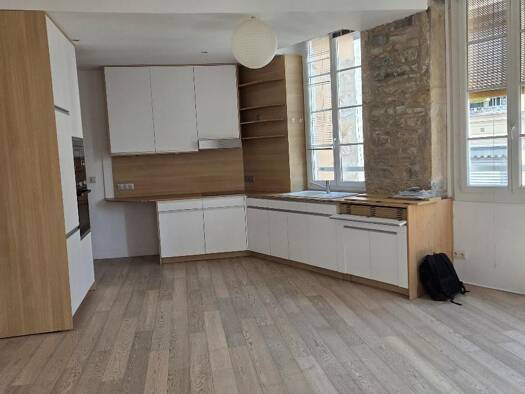 Appartement à louer 1 380 € 3 pièces 2 chambres 87,68 m² 3ème étage Pentes de la croix-rousse Lyon 1er arrondissement 69001