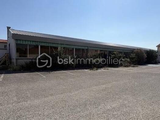 Local commercial à vendre 169 000 € 370 m² de surface de vente Gloriette-Meannes-Rural Romans-sur-Isère 26100