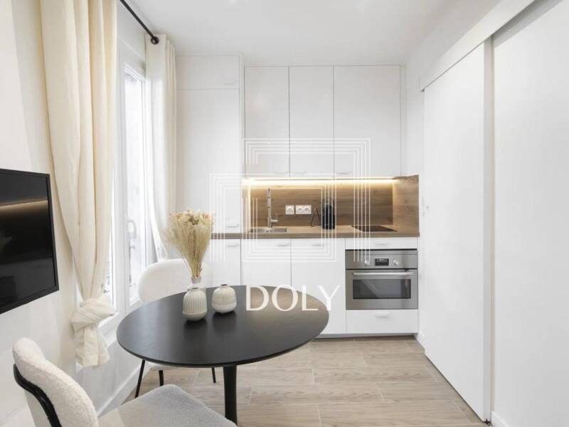 Maison à louer, 20m², PARIS 18E