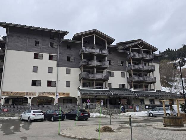 Appartement à vendre 255 000 € 3 pièces 2 chambres 45 m² Étage 3/6 Auris 38142