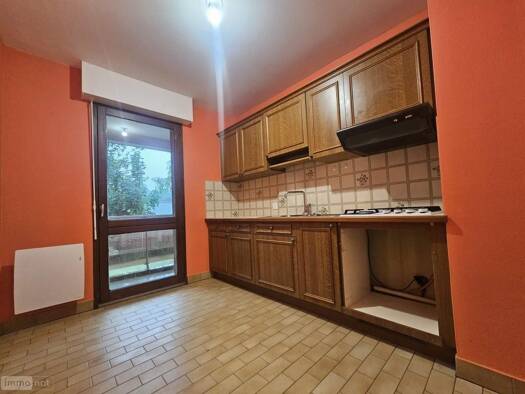 Appartement à vendre 130 000 € 3 pièces 2 chambres 67 m² 1er étage Pont-de-Veyle 01290