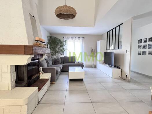 Maison à vendre 355 000 € 6 pièces 4 chambres 125 m² 587 m² de terrain Saintry-sur-Seine 91250