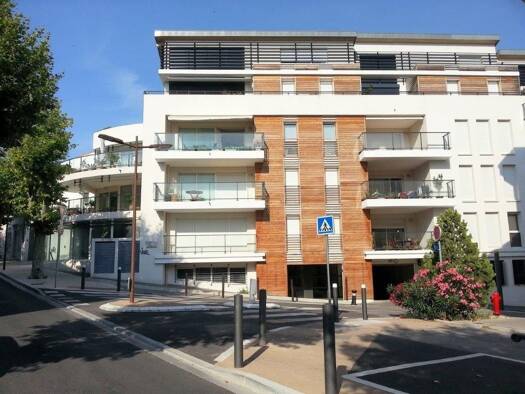 Appartement à vendre 193 000 € 1 pièce Étage 2/3 La Ciotat 13600