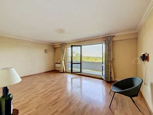 Appartement à vendre 144 000 € 3 pièces 2 chambres 72,68 m² Étage 4/5 La Chaussée-Saint-Victor 41260