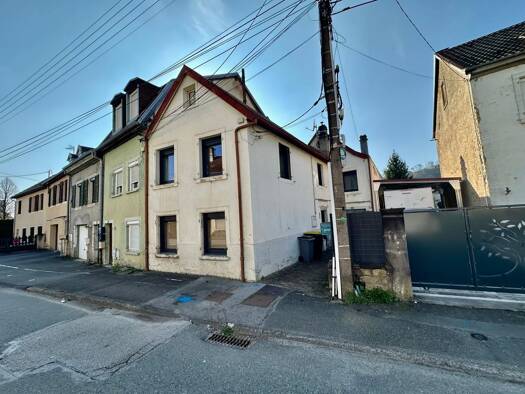 Maison à vendre 117 500 € 5 pièces 2 chambres 130 m² 237 m² de terrain Sainte-Suzanne 25630