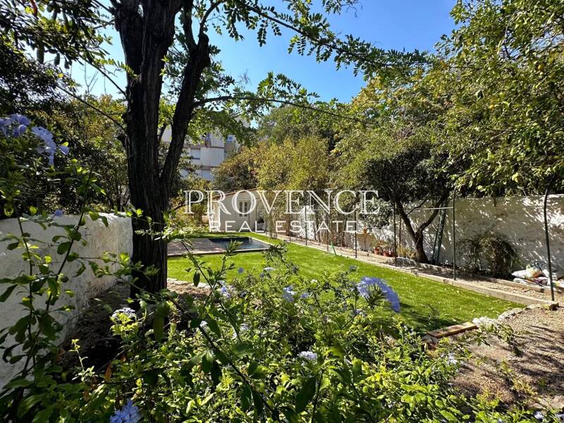 Maison à louer, 161m², MARSEILLE 8E