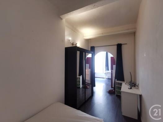 Appartement à louer 440 € 2 pièces 29 m² 1er étage Pézenas 34120