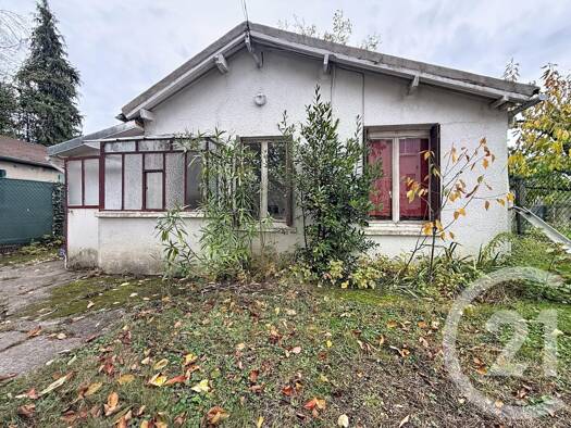 Maison de plain-pied à vendre 229 000 € 3 pièces 1 chambre 38 m² 439 m² de terrain Sainte-Geneviève-des-Bois 91700