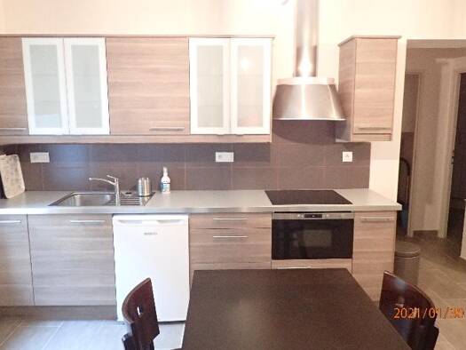 Appartement à louer 600 € 1 pièce 37 m² Blaye 33390