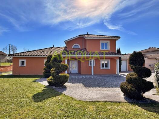 Maison à vendre 559 000 € 6 pièces 4 chambres 180 m² 1 330 m² de terrain Ruy-Montceau 38300