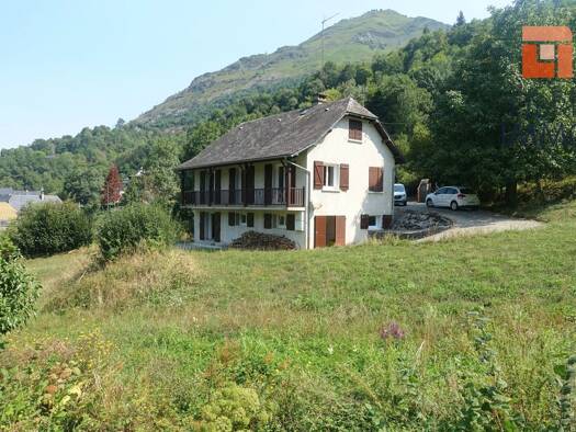 Maison de plain-pied à vendre 199 000 € 5 pièces 3 chambres 68 m² 2 827 m² de terrain Béost 64440