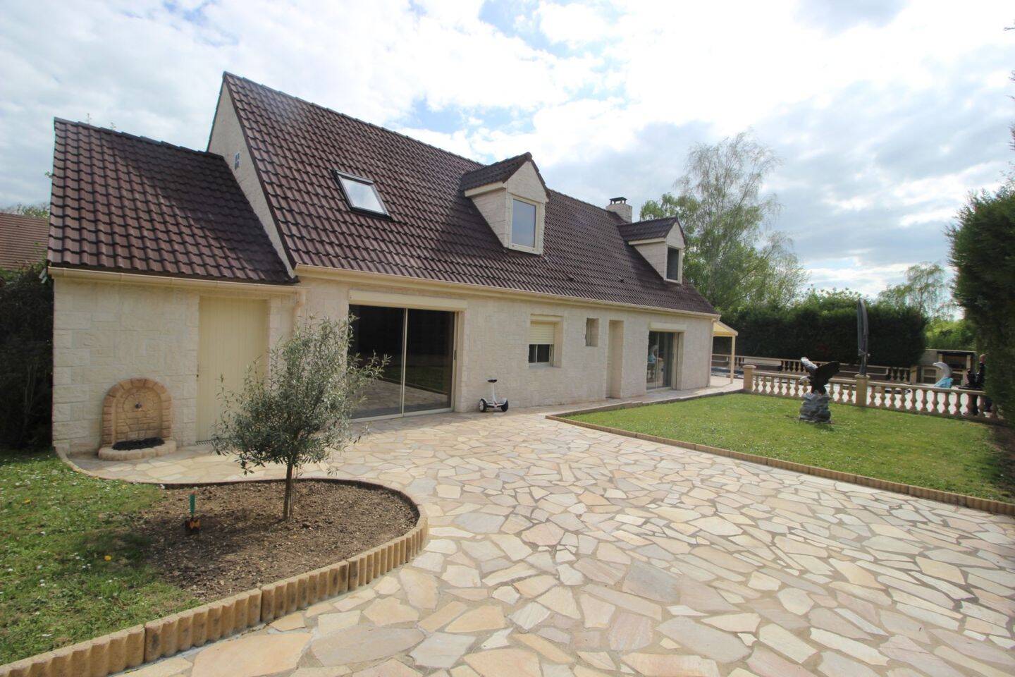 Maison à vendre, 238m², MANDRES LES ROSES